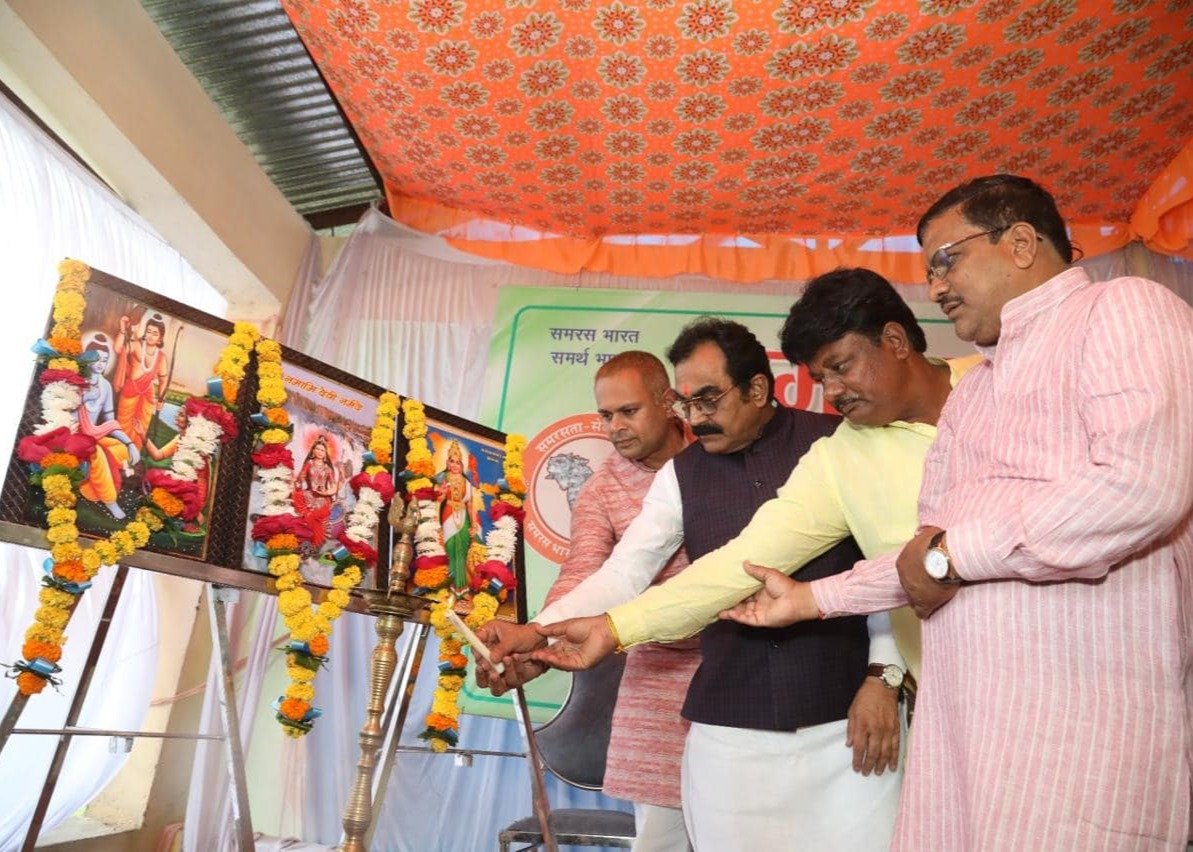 वृहद वृक्षारोपण कार्यक्रम का आयोजन सफलतापूर्वक संपन्न हुआ। - Photo 10