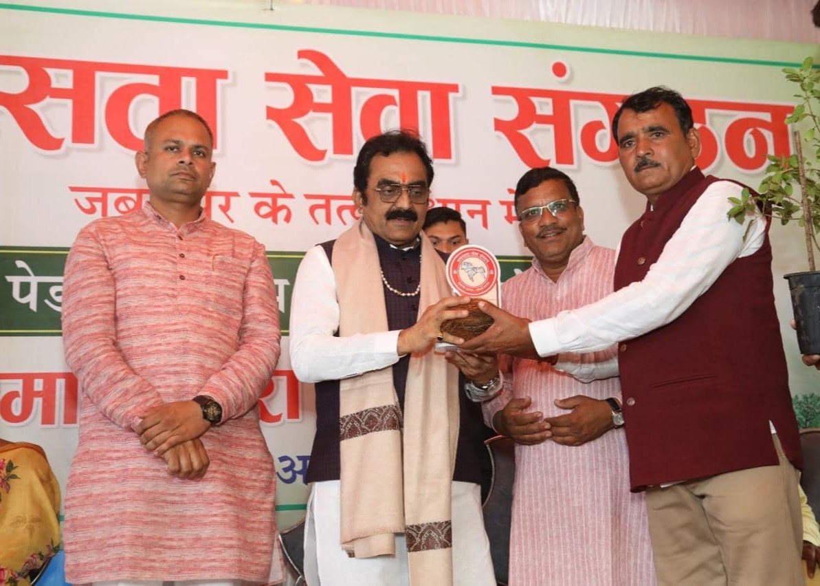 वृहद वृक्षारोपण कार्यक्रम का आयोजन सफलतापूर्वक संपन्न हुआ। - Photo 11