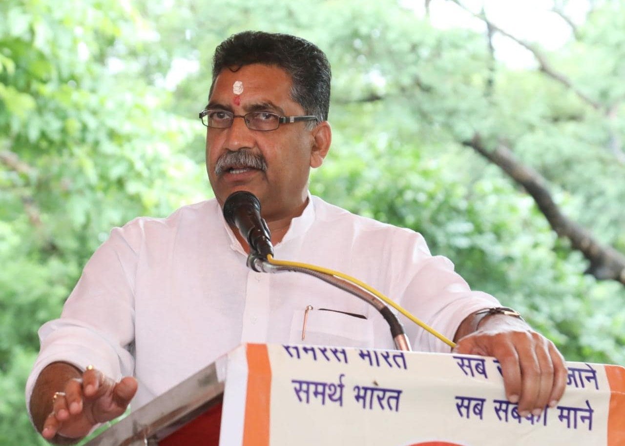 वृहद वृक्षारोपण कार्यक्रम का आयोजन सफलतापूर्वक संपन्न हुआ। - Photo 16