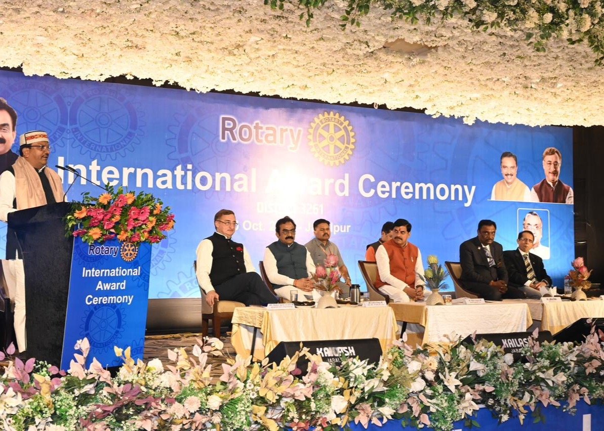 रोटरी इंटरनेशनल अवार्ड समारोह 2024-25  - Photo 7