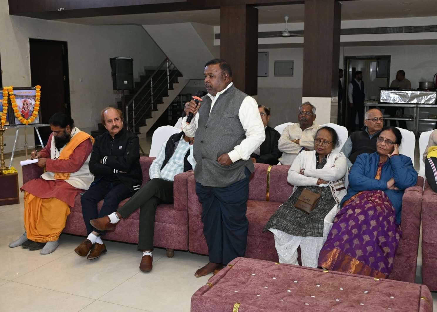 ।। परम पूज्य जगदगुरु रामानंदाचार्य  स्वामी रामभद्राचार्य जी के पावन आगमन पर संस्कारधानी में होगी भव्य, दिव्य श्रीरामकथा।।  - Photo 16